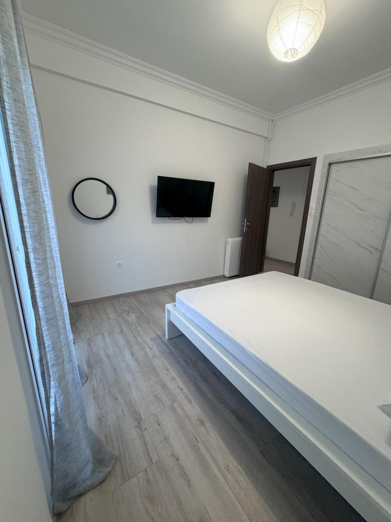 Ntinos Apartment Center Exarcheia Athens Exterior photo